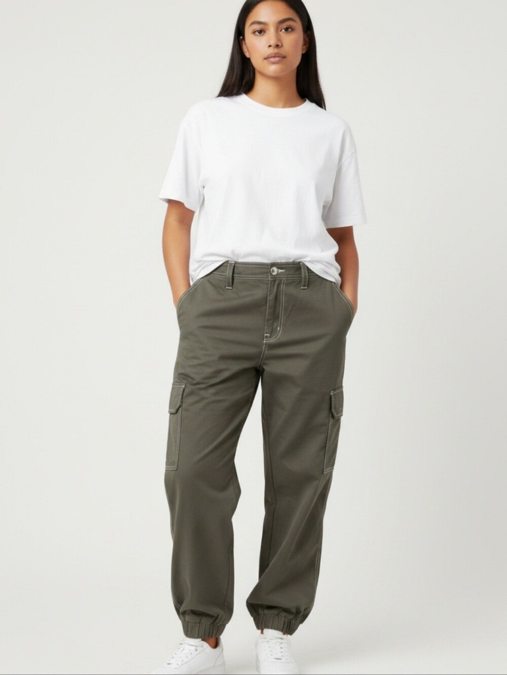 Women’s True Religion Joggers w/Cargo Pocket